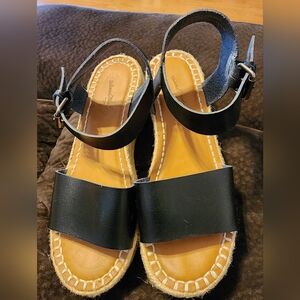 UNIVERSAL THREAD size 7 Black Espadrille Platform Sandals Womens Ankle Strap EUC